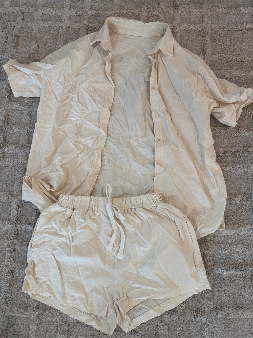 Women’s Cream Cargo-Style Shorts - Lightweight Drawstring